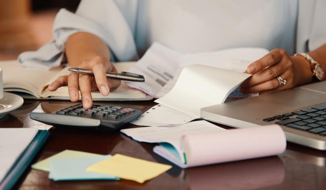 Criterio de la autoridad en la prescripción del saldo a favor de IVA vía acreditamiento